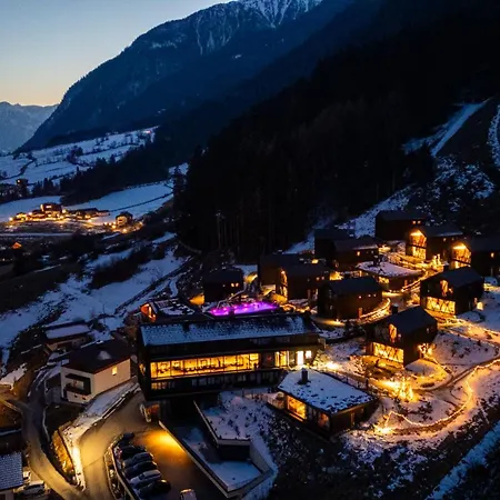 Amus Suites Dolomites-3